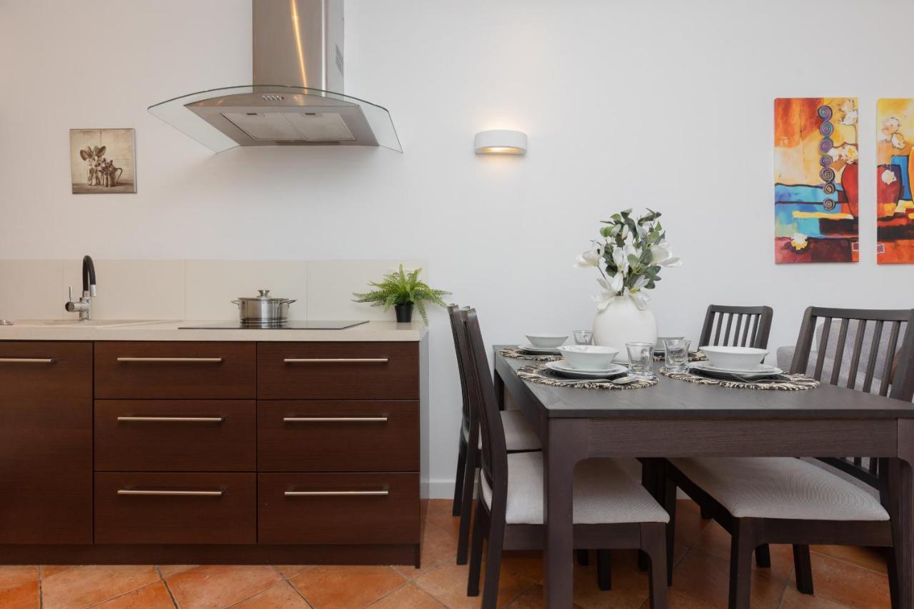 Cozy Apartment With Parking In Warsaw Ursus By Noclegi Renters Exteriör bild